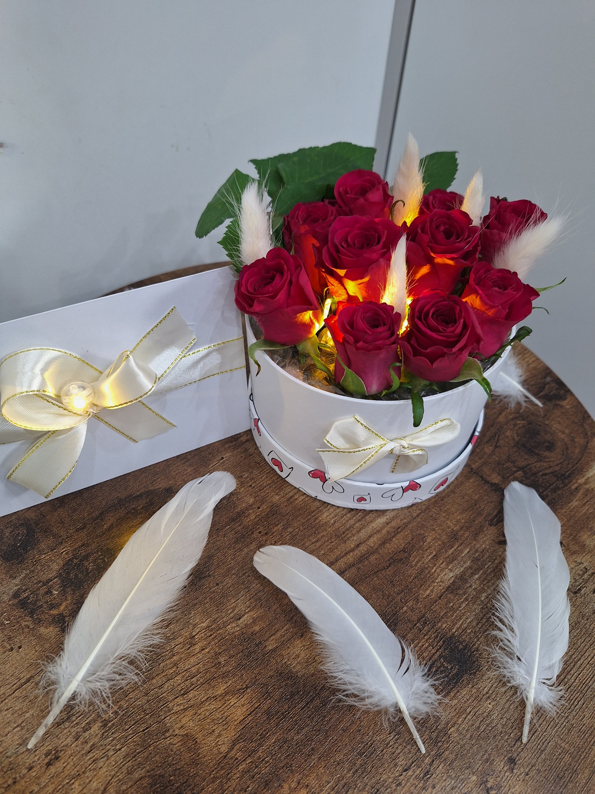 Small Angel's Rose Box