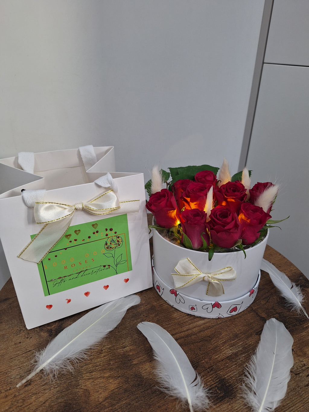 Small Angel's Rose Box